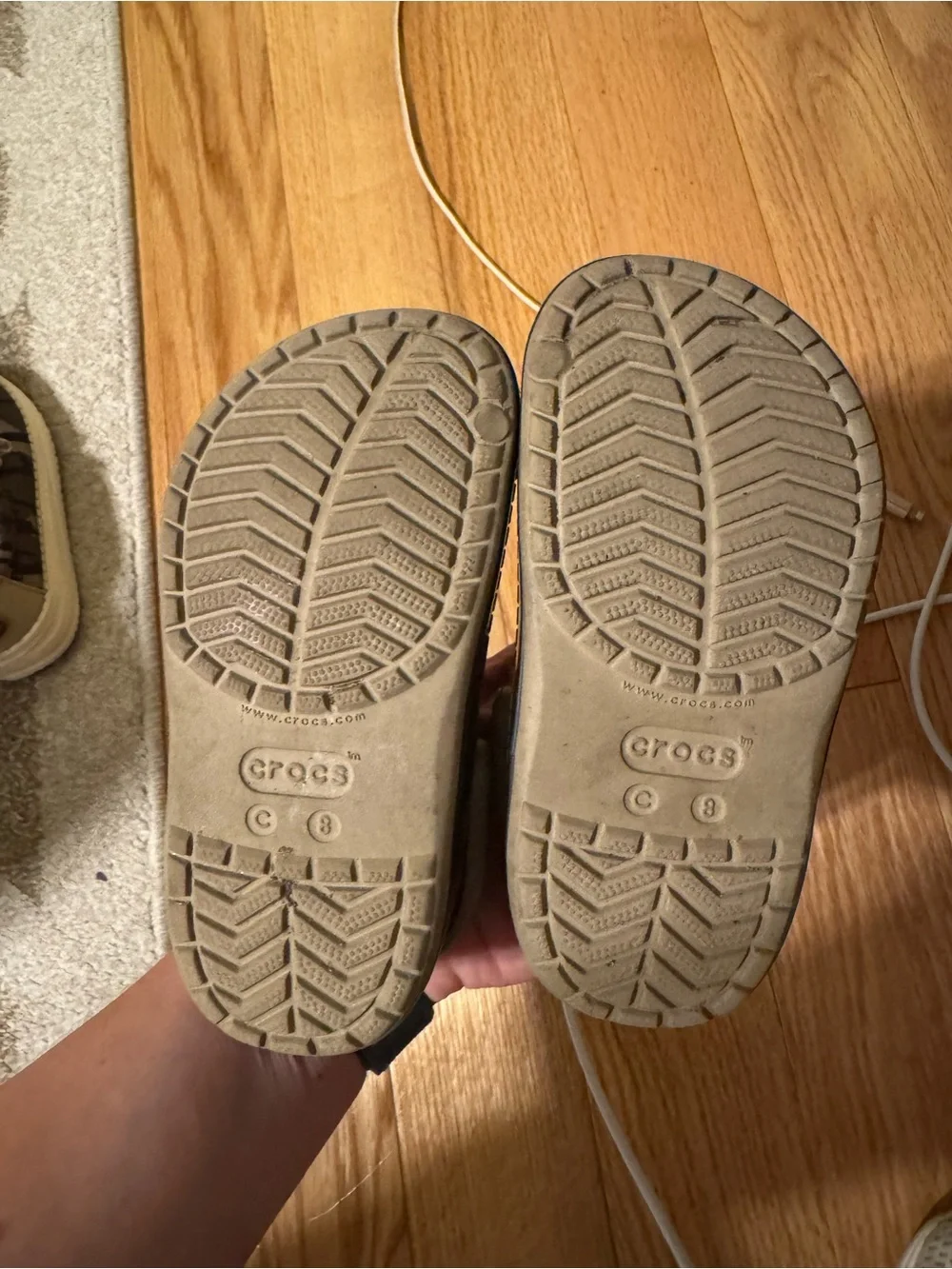 Cameo crocs size 8c